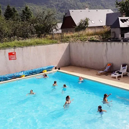 2 Pieces Pour 6 A Avec Piscine, Proche Saint-lary-soulan Et Telecabine - Fr-1-504-118 Apartamento *